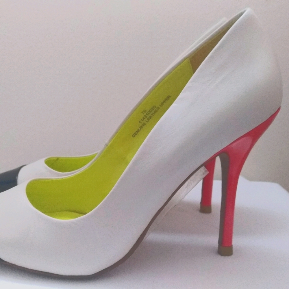 David Dixon nude with neon power heels